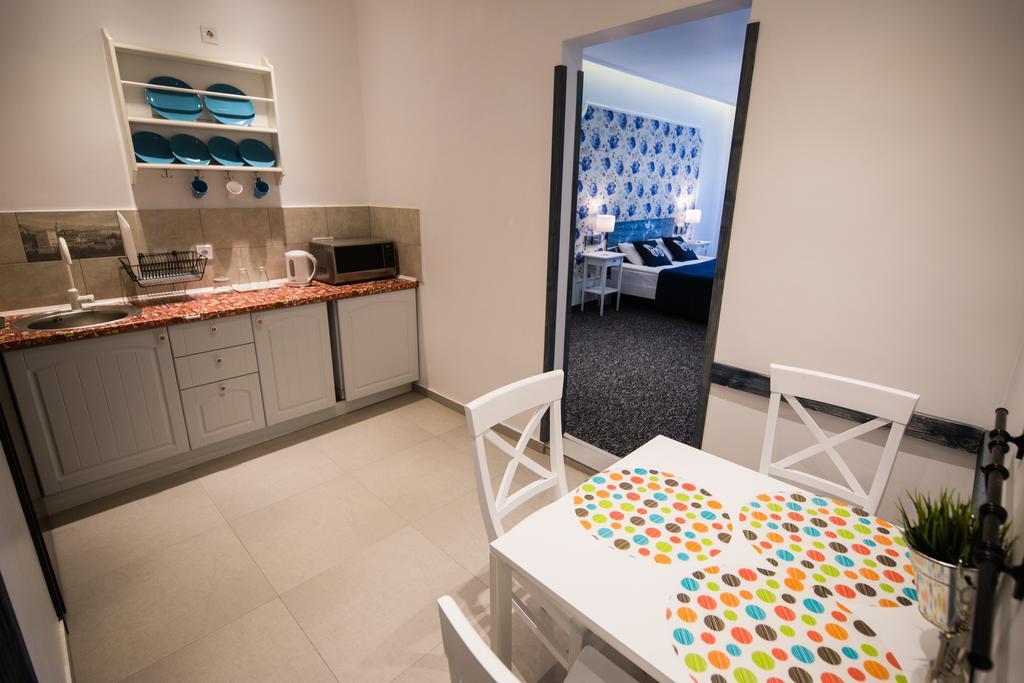 Central Hotel Lviv Room photo